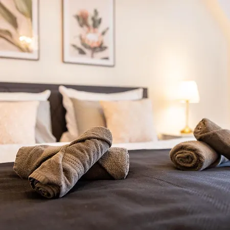 Fynbos Apartments In Der Historischen Altstadt, Loggia, Parkplatz * Meißen